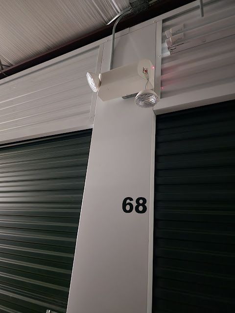 Commercial exterior lighting and electrical service work.